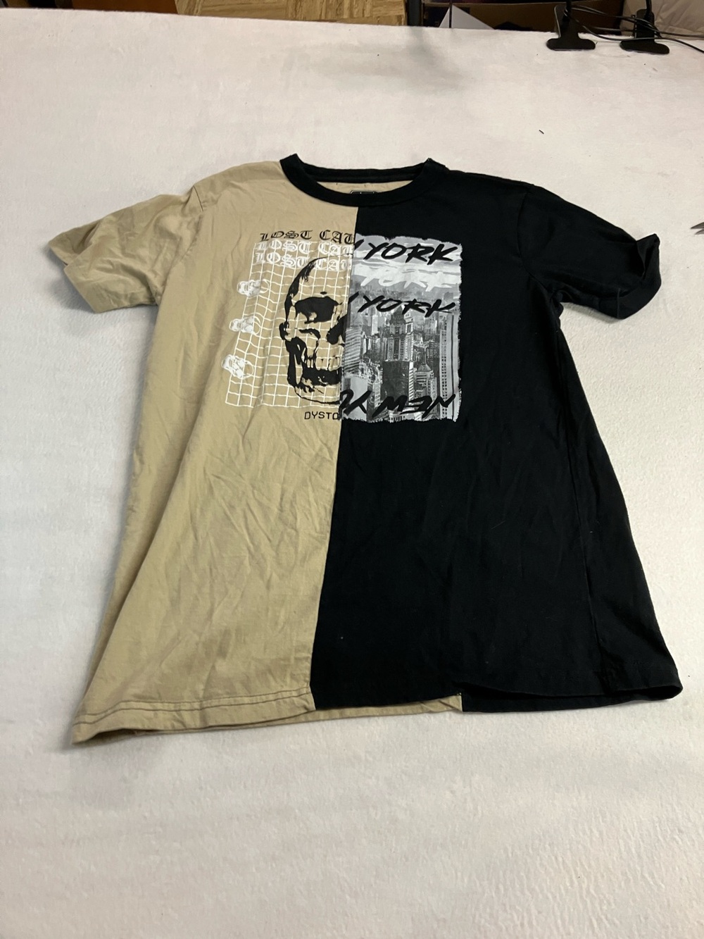 Two-Tone Beige and Black Graphic Short Sleeve Tee